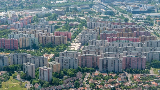 Kiderült, hogy meddig bírhatják a panelházak – eloszlatjuk a tévhiteket